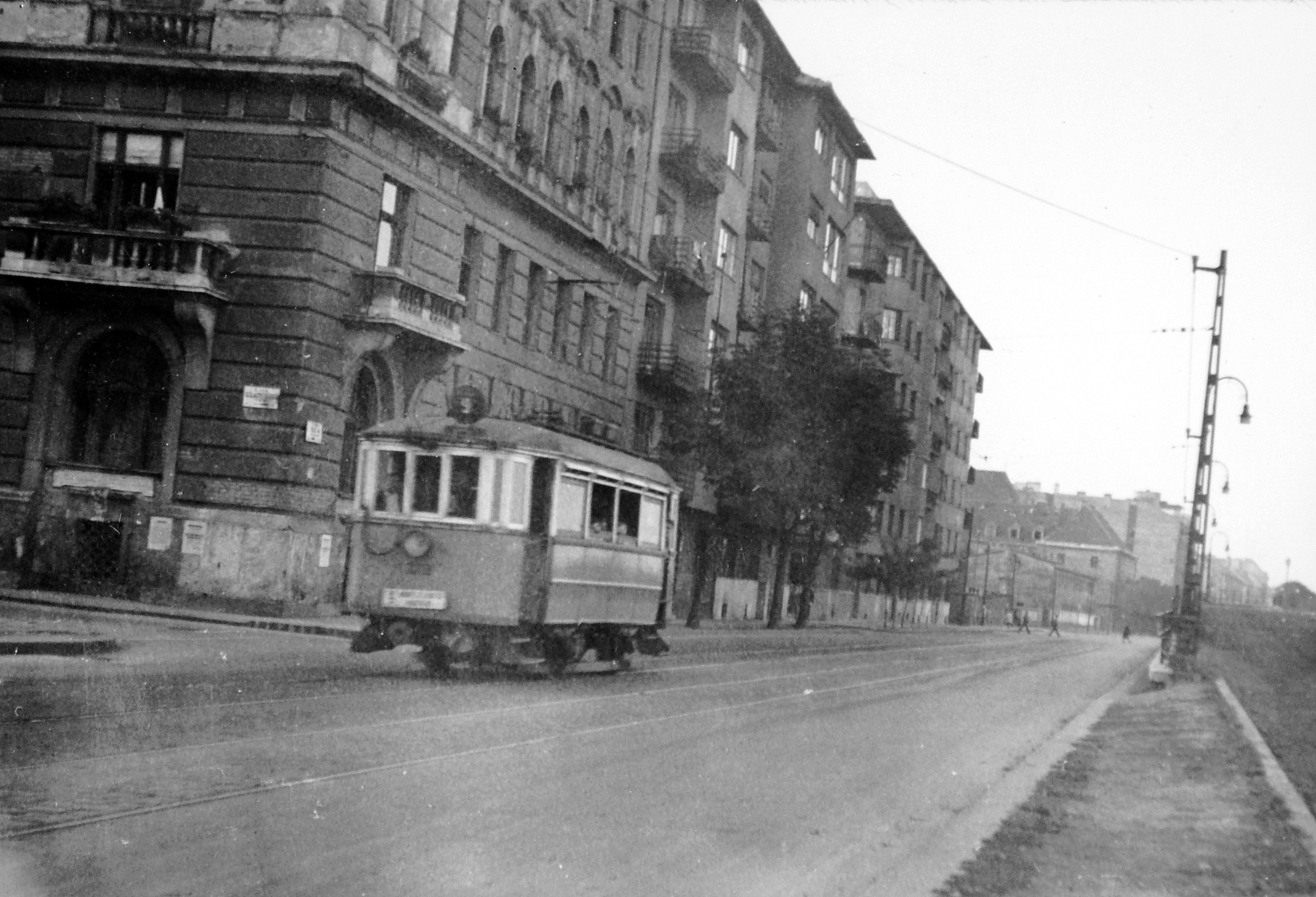 Hungary, Budapest I., Bem rakpart, Szilágyi Dezső tér, a háttérben a Batthyány tér., 1957, Fortepan, street view, tram, destination sign, Budapest, public transport line number, Fortepan #9590