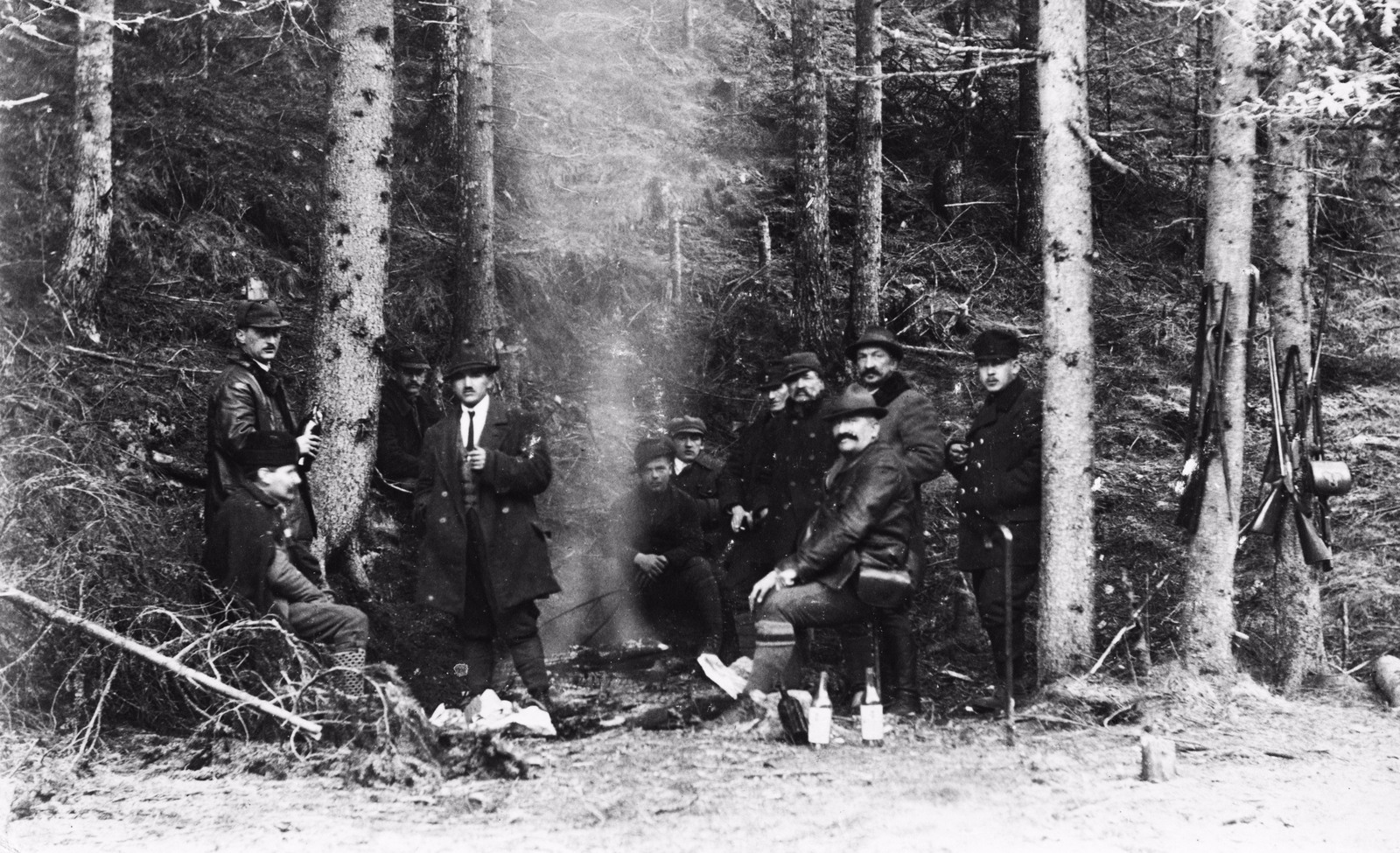 1937, Schermann Ákos, tábortűz, vadász, duplacsövű vadászpuska, Fortepan #96035