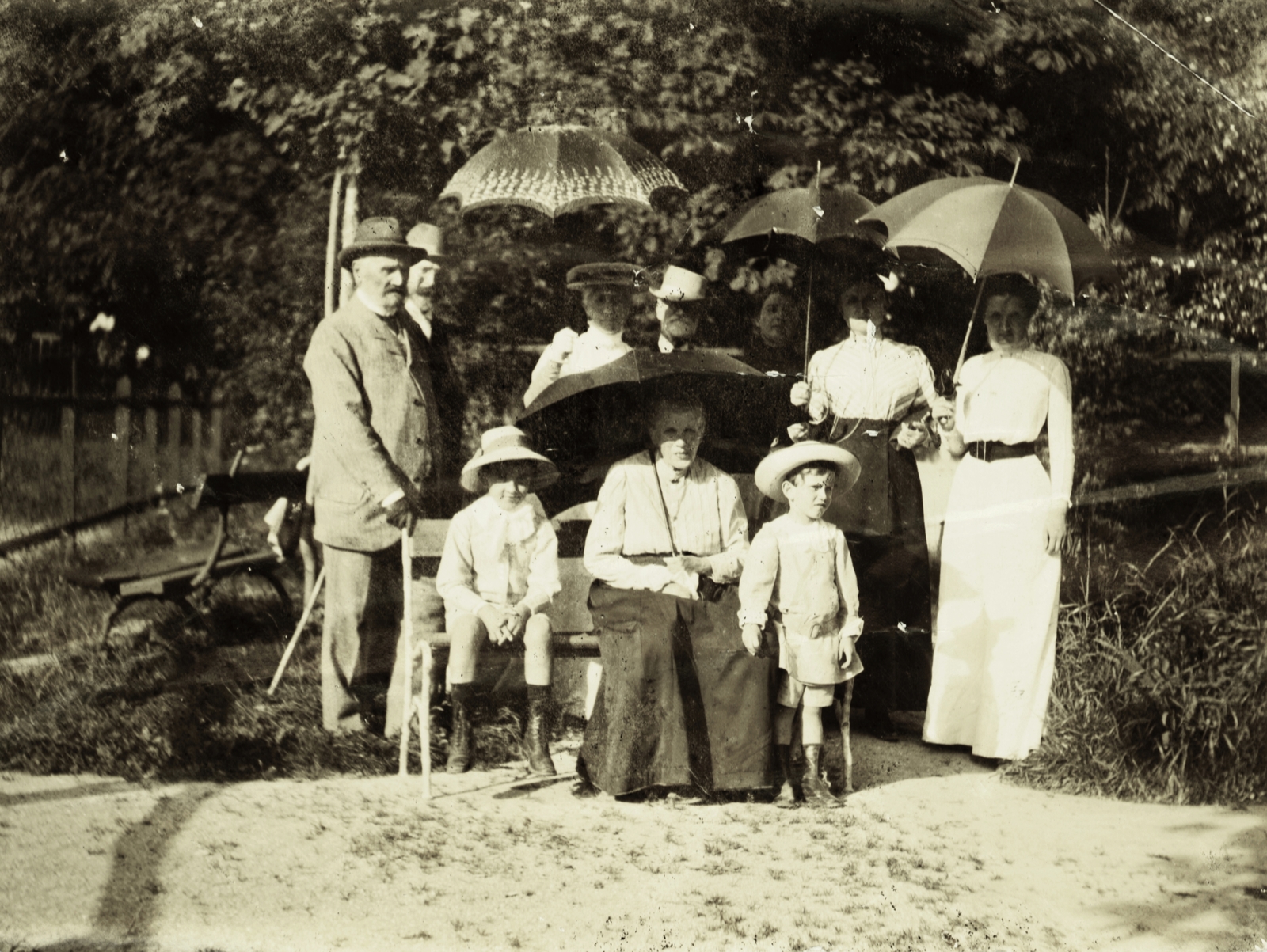Hungary, Kherndl Antal mérnök a József Műegyetem tanára és családja., 1902, Buzinkay Géza, sunshades, Fortepan #96143