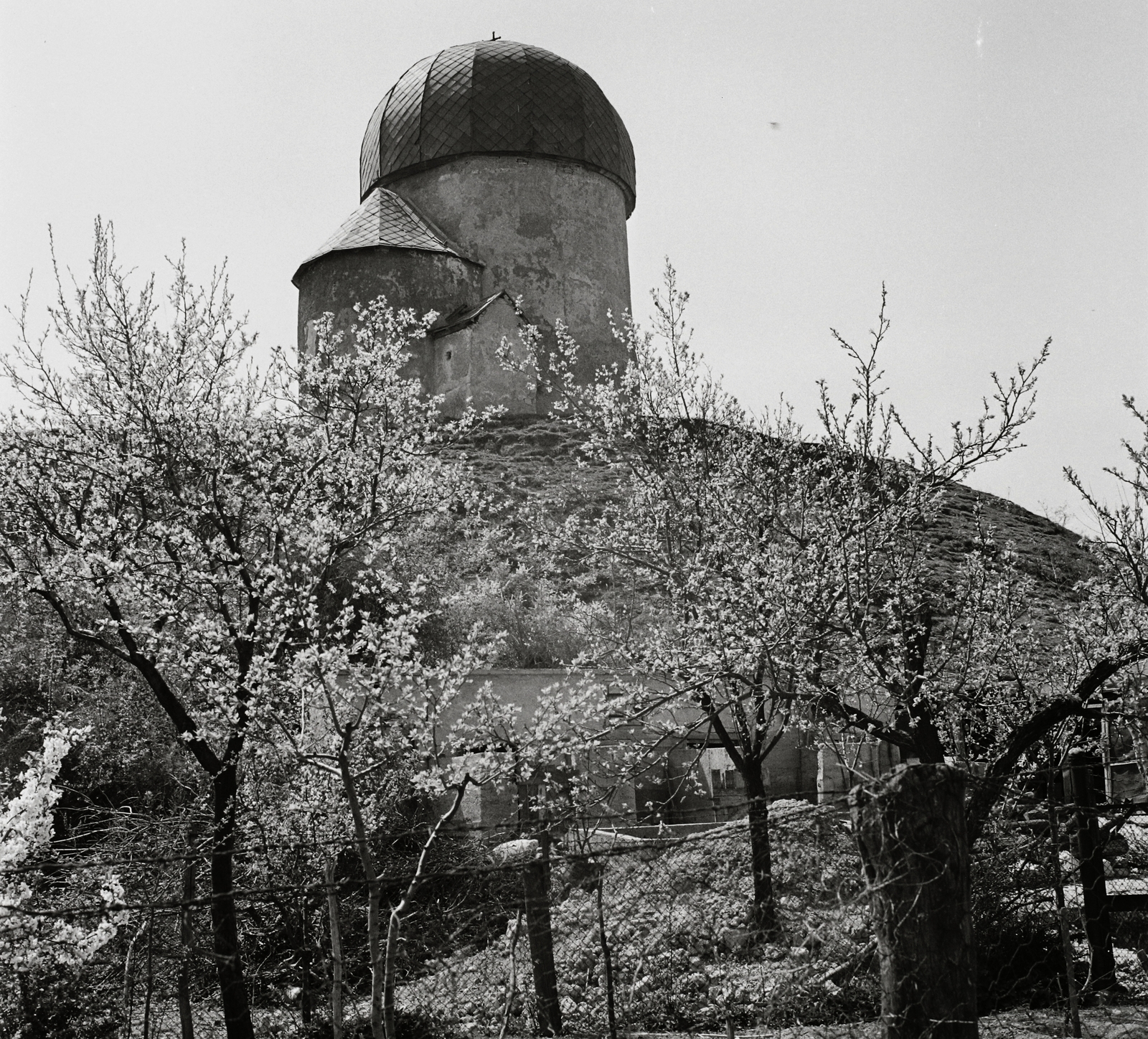 Magyarország, Öskü, kerek templom, rotunda., 1959, Kotnyek Antal, Fortepan #96331