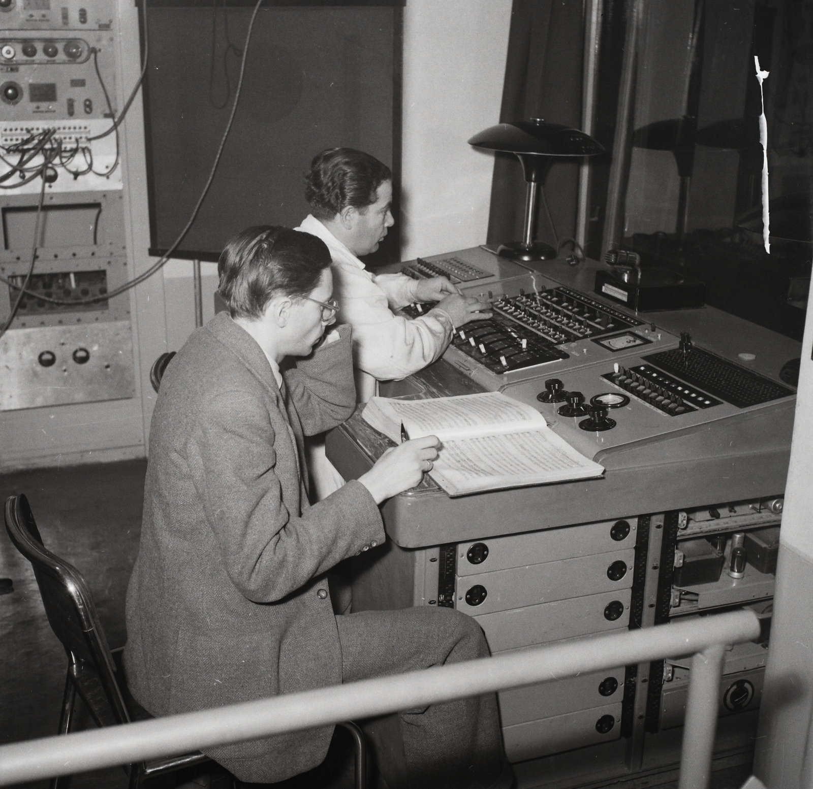 1965, Kotnyek Antal, control room, Fortepan #96396