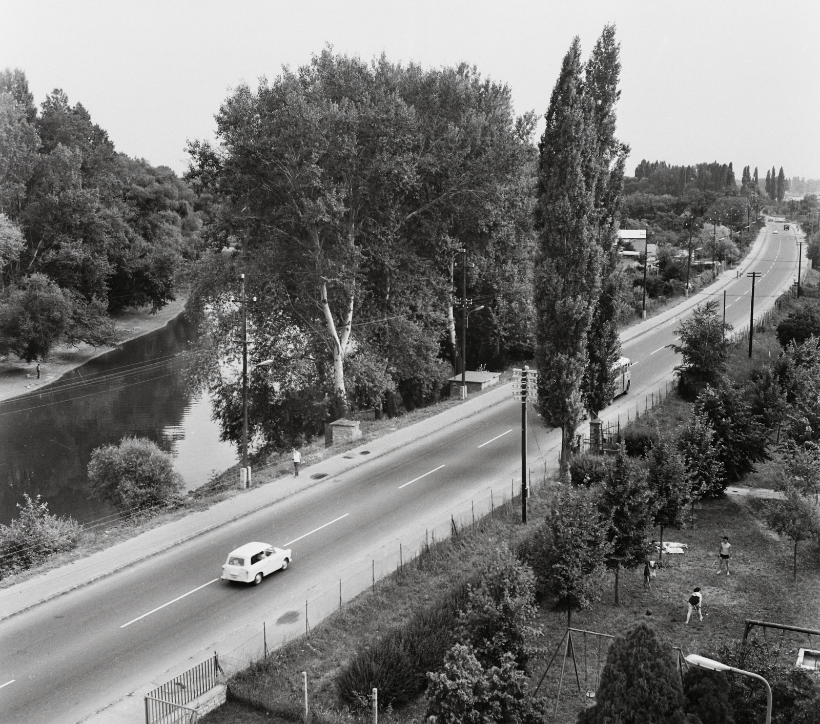Hungary, Szentendre, Ady Endre út 28., kilátás a Danubius Szálló tetejéről., 1971, Kotnyek Antal, Fortepan #96443
