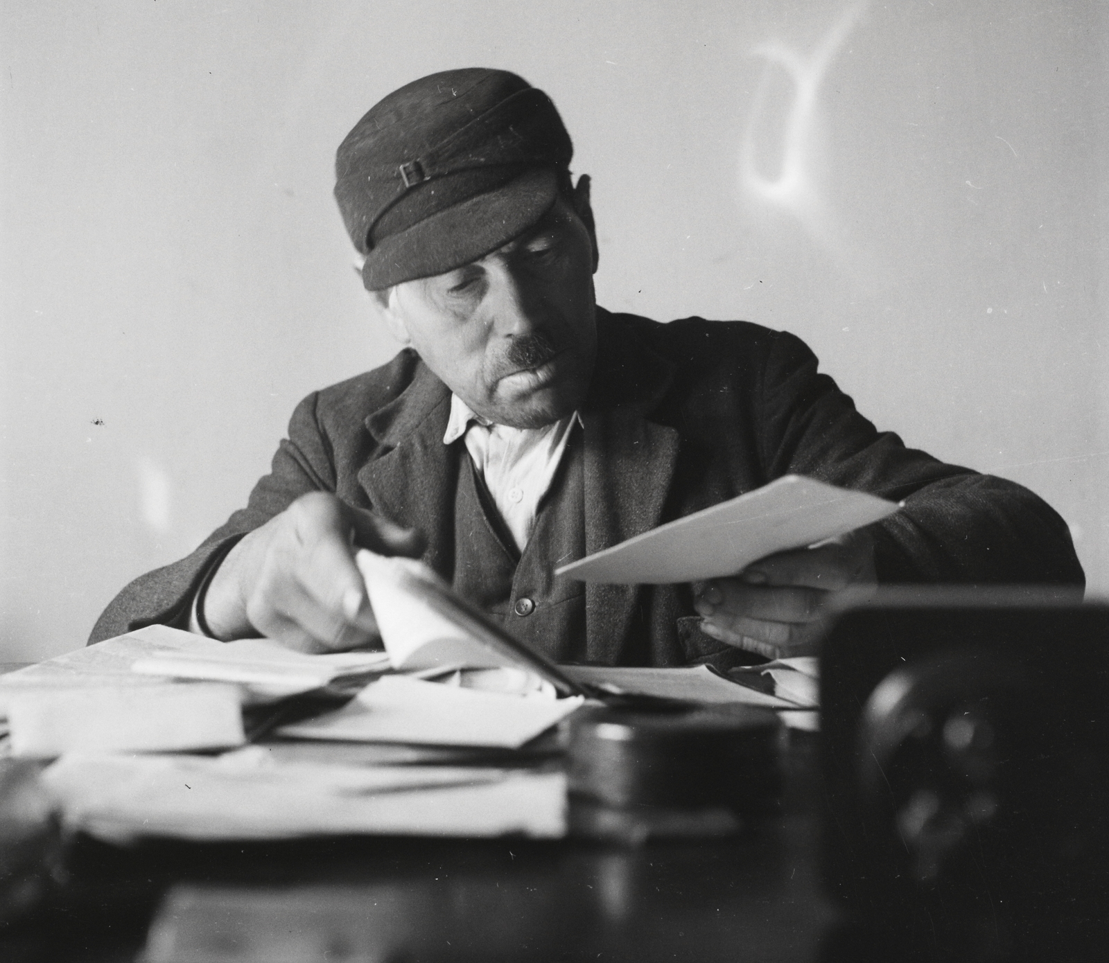 Magyarország, Egyed, a település párttitkára., 1954, Kotnyek Antal, Ráth Károly, portré, férfi, Fortepan #96471