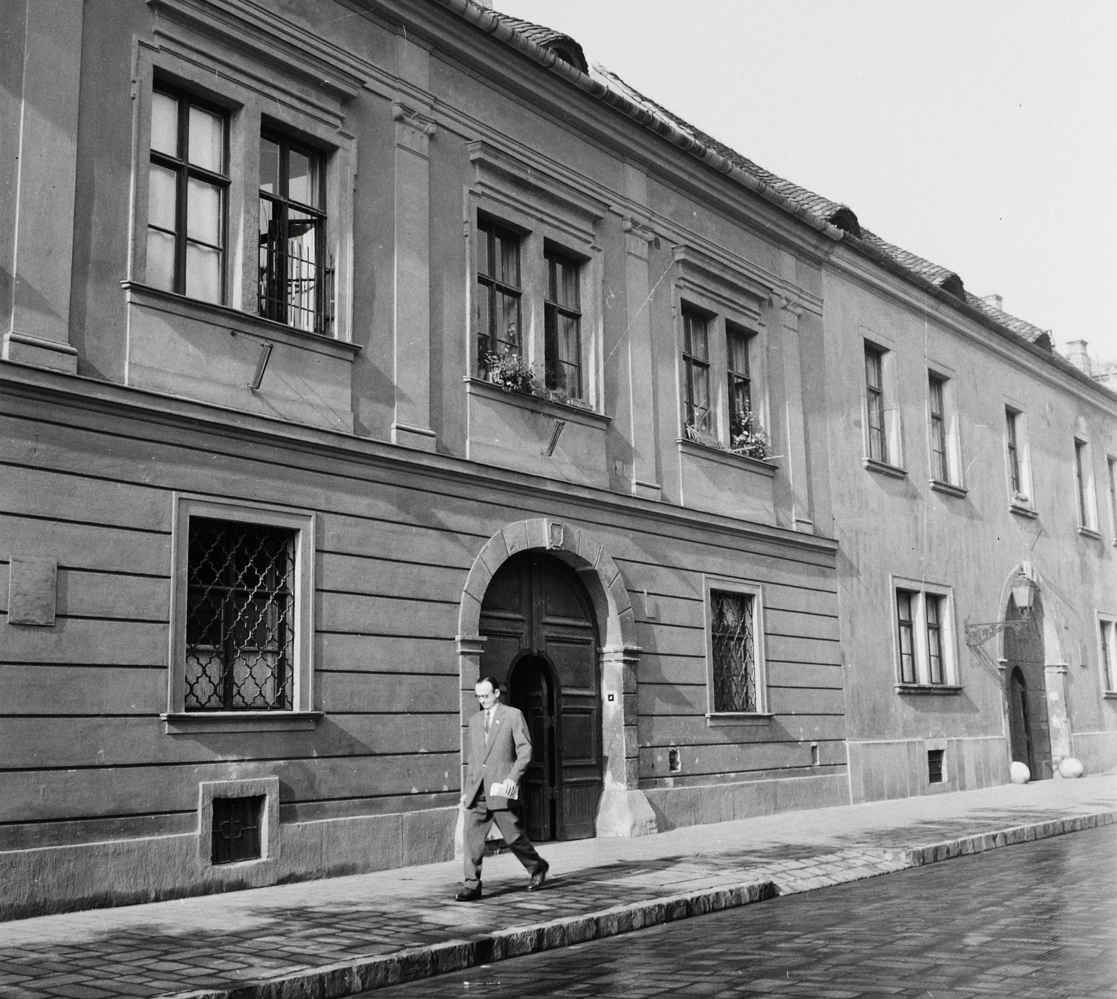 Hungary, Budapest I., Úri utca 18. és 20., 1963, Kotnyek Antal, street view, gas lamp, Budapest, Fortepan #96493