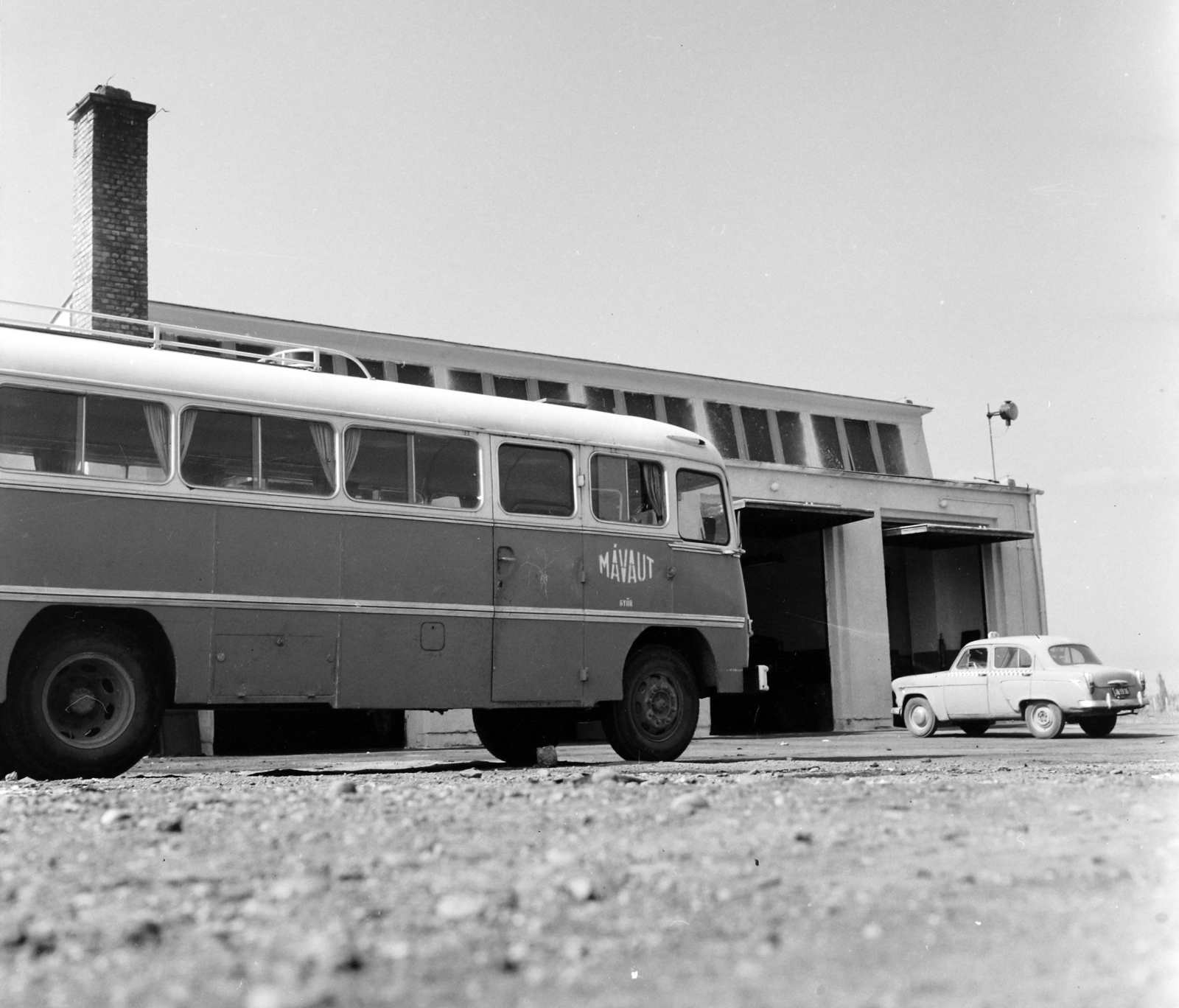 Hungary, Sopron, Somfalvi út, 19 sz. AKÖV (később Kisalföld Volán) telep., 1964, UVATERV, taxicab, Fortepan #96655