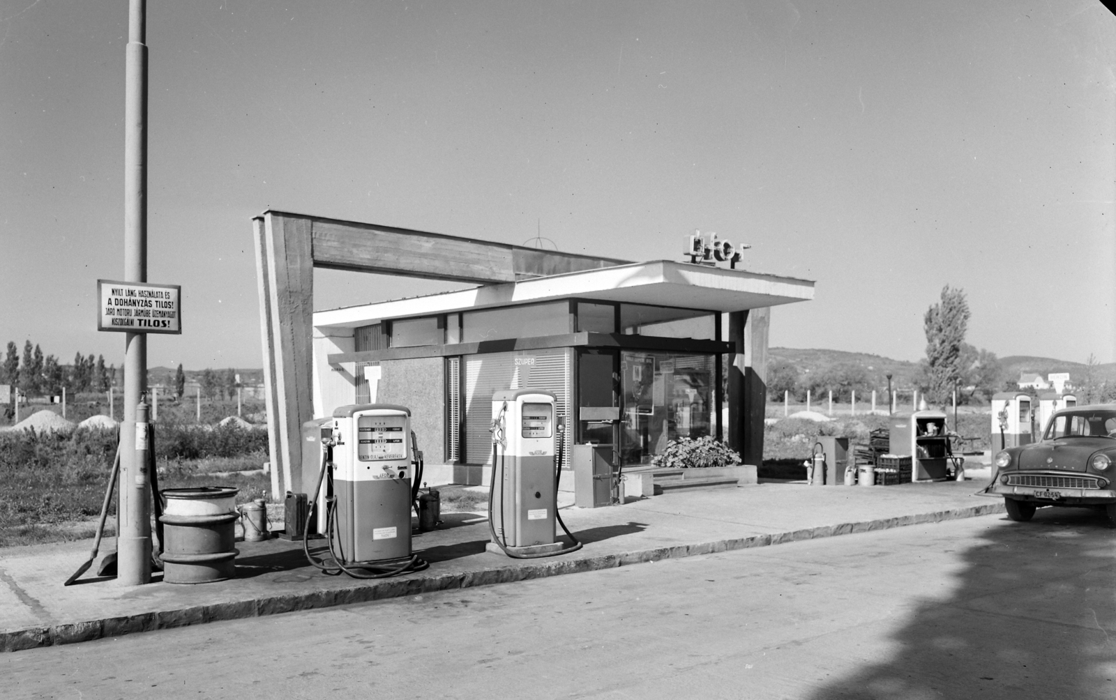 Hungary, 1968, UVATERV, Moskvitch-brand, gas station, Fortepan #96718