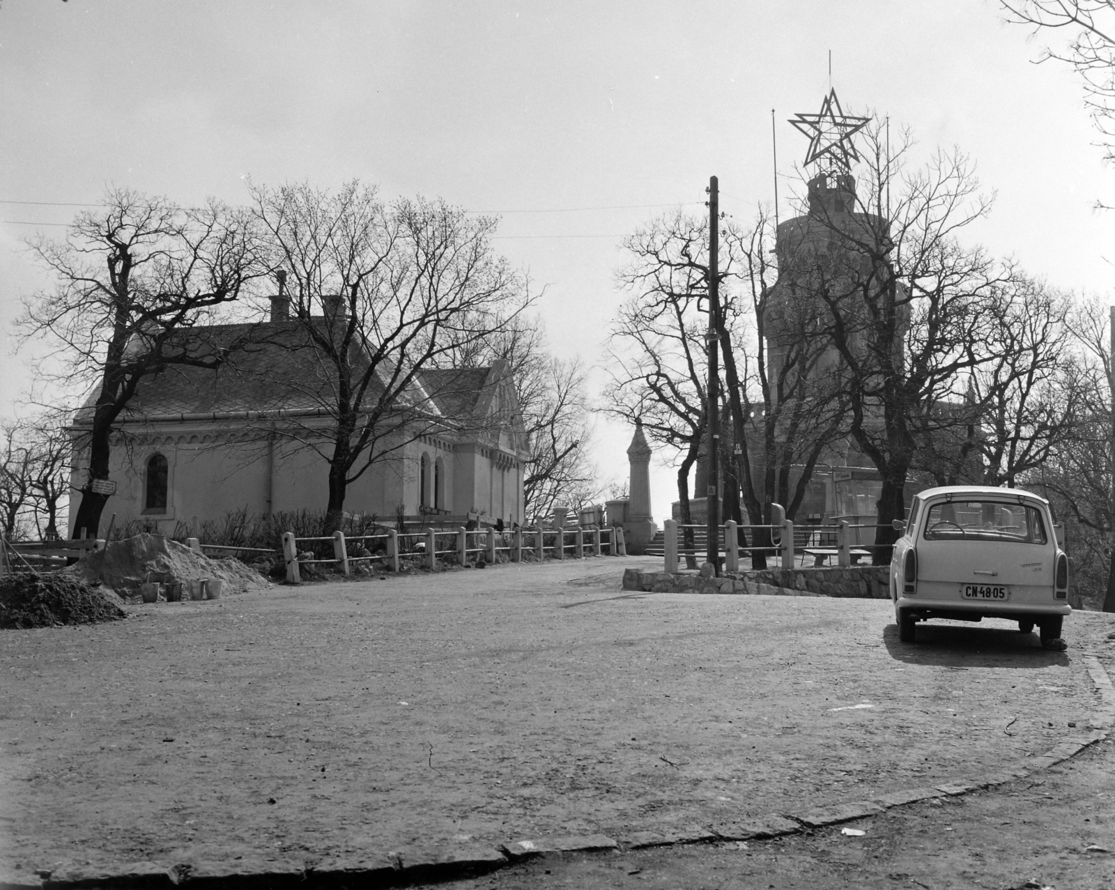 Hungary, Budapest XII., Jánoshegy, Erzsébet kilátó., 1967, UVATERV, Trabant-brand, Red Star, number plate, Budapest, Fortepan #97261