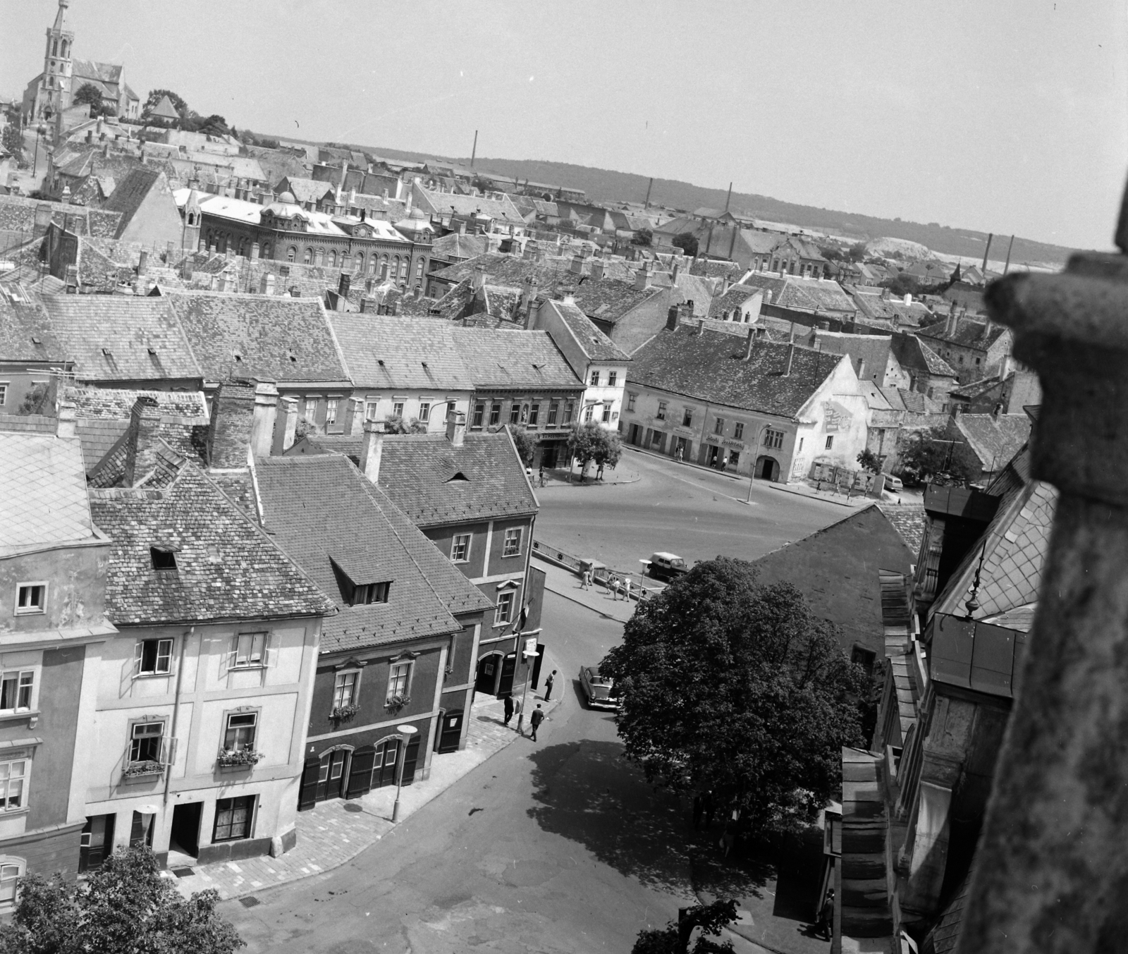 Hungary, Sopron, kilátás a Tűztoronyból az Előkapu és a Várkerület (Lenin körút) felé., 1967, UVATERV, Fortepan #97297
