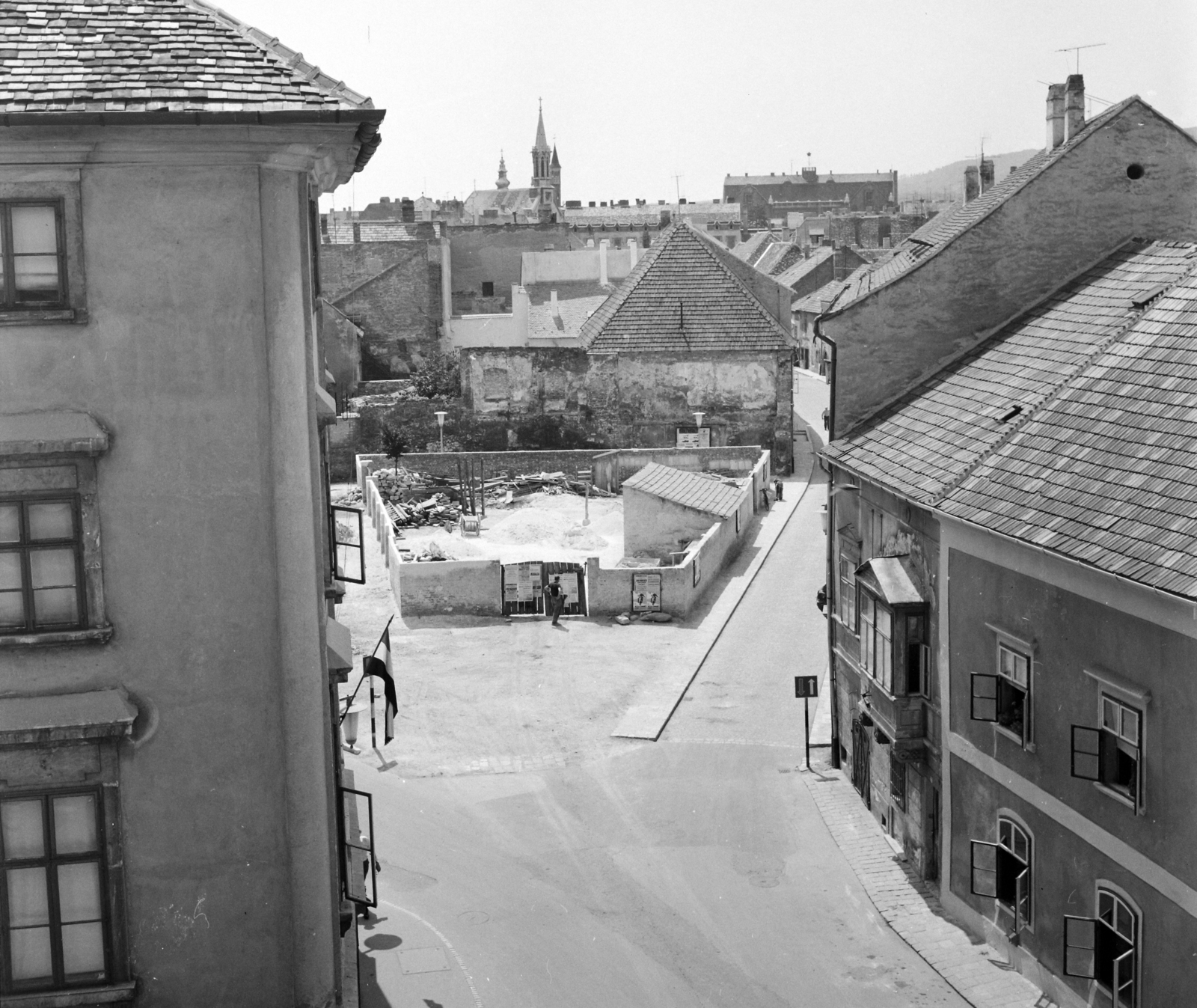 Magyarország, Sopron, Új utca - Szent György utca elágazás a Városházából nézve., 1967, UVATERV, Fortepan #97305