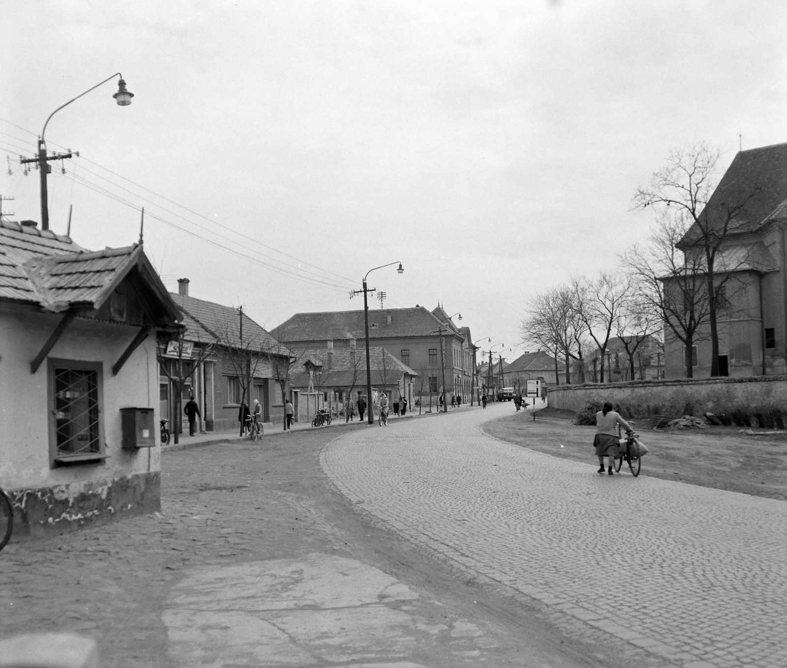 Hungary, Abony, , 1968, UVATERV, bicycle, street view, letter box, window bars, Fortepan #97442