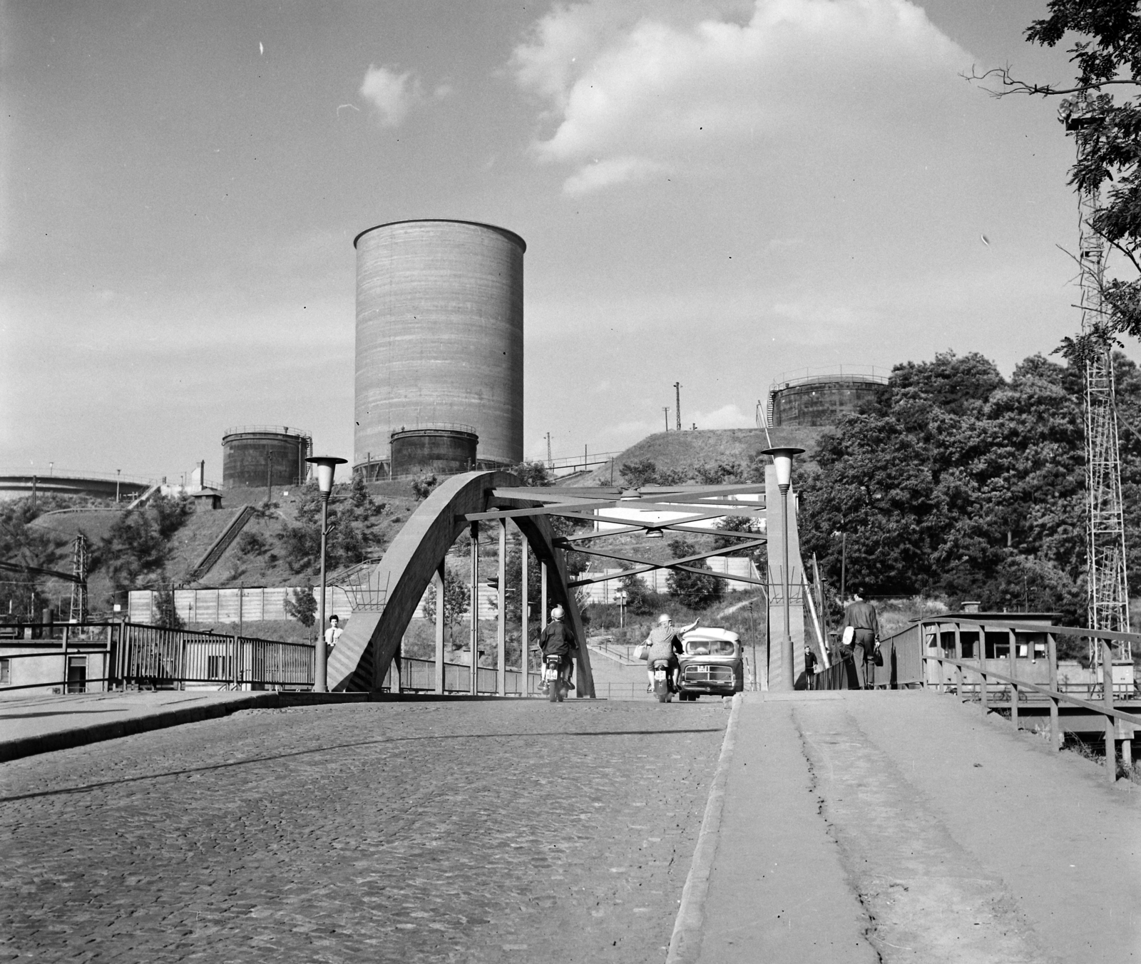 Hungary, Ózd, Gyár utca, vasúti felüljáró., 1968, UVATERV, bridge, bus, Ikarus-brand, Fortepan #97561