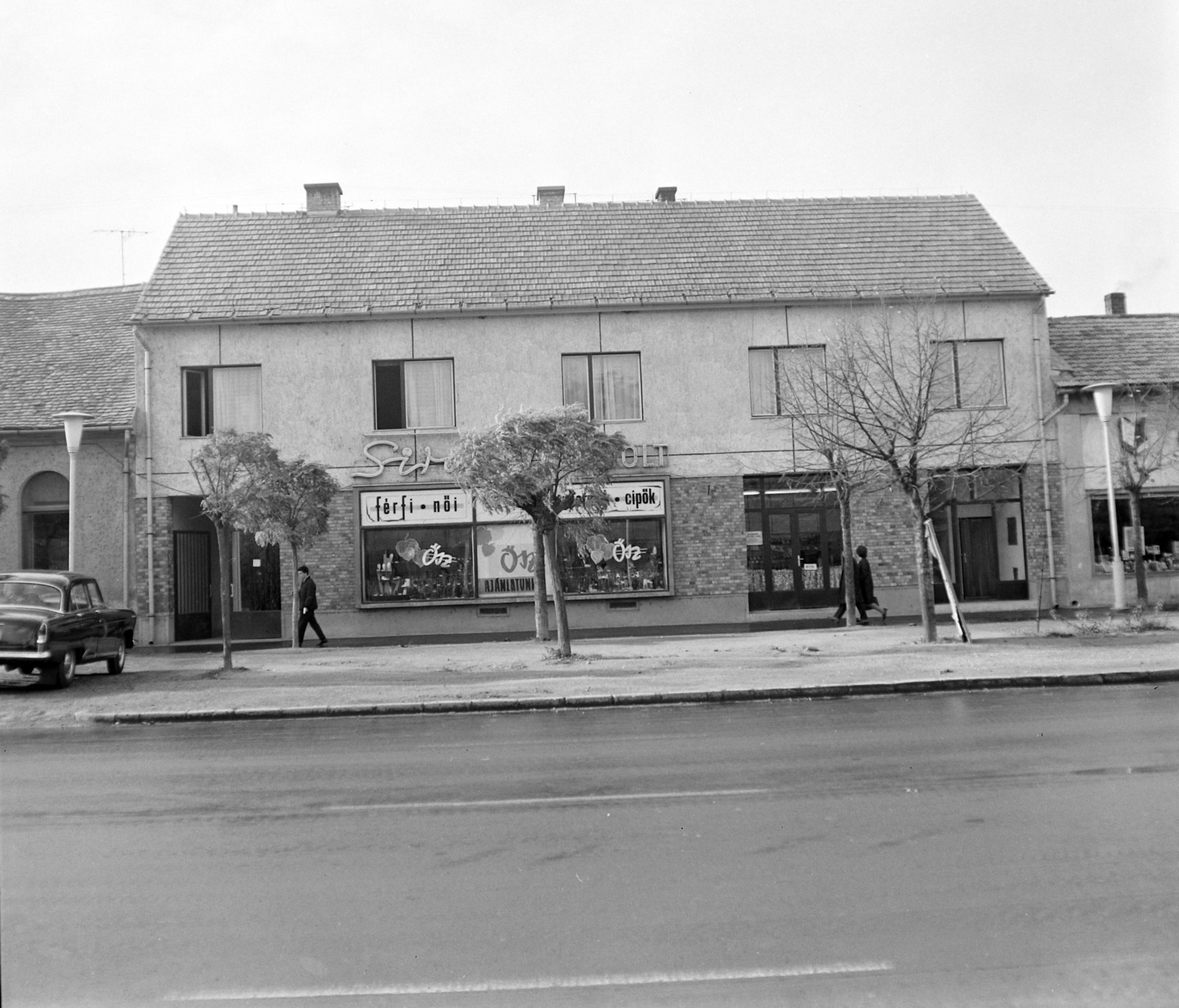 Hungary, Tata, Ady Endre utca 15., 1968, UVATERV, street view, Fortepan #97575