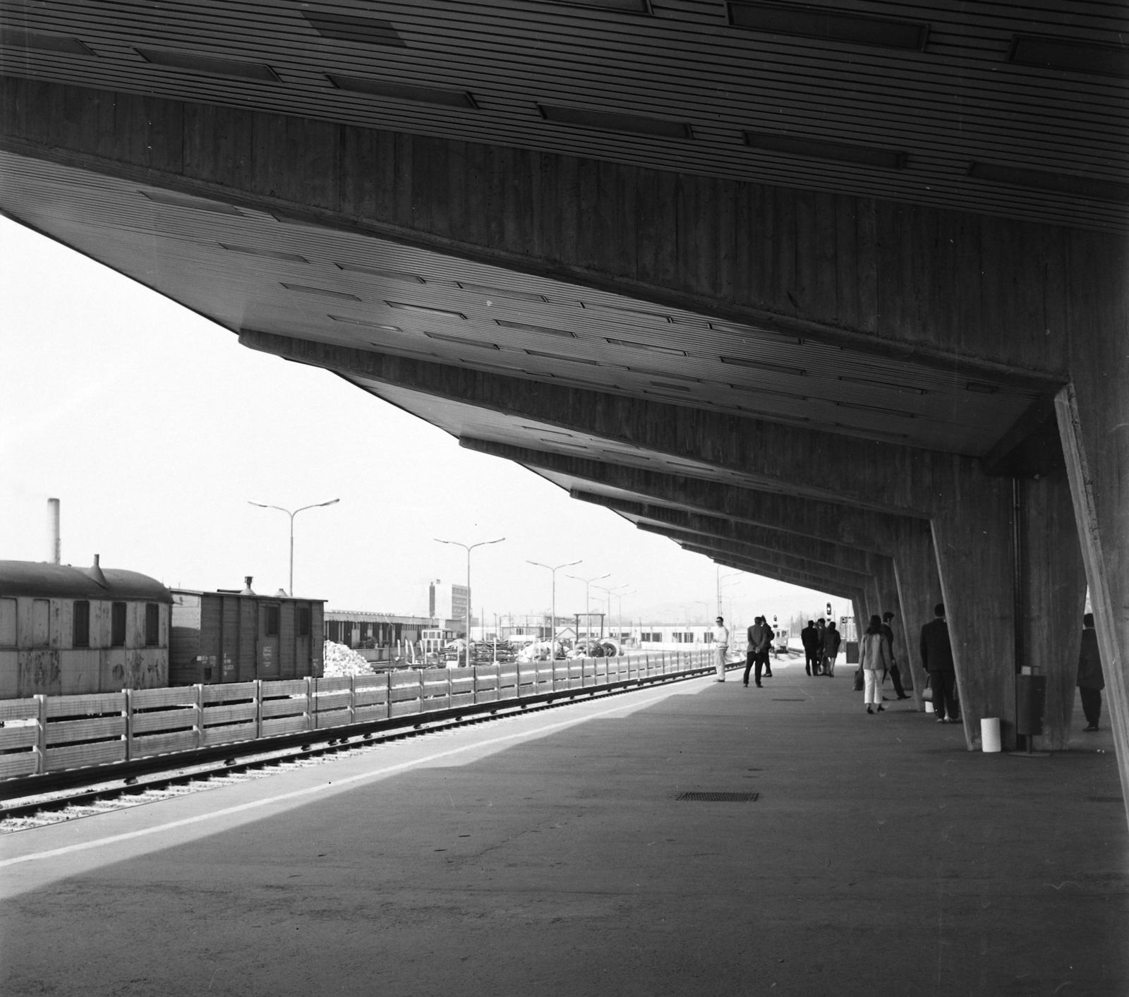 Hungary, Budapest X., Örs vezér tere / Fehér út metróvégállomás., 1970, UVATERV, subway, subway station, Budapest, Fortepan #97804