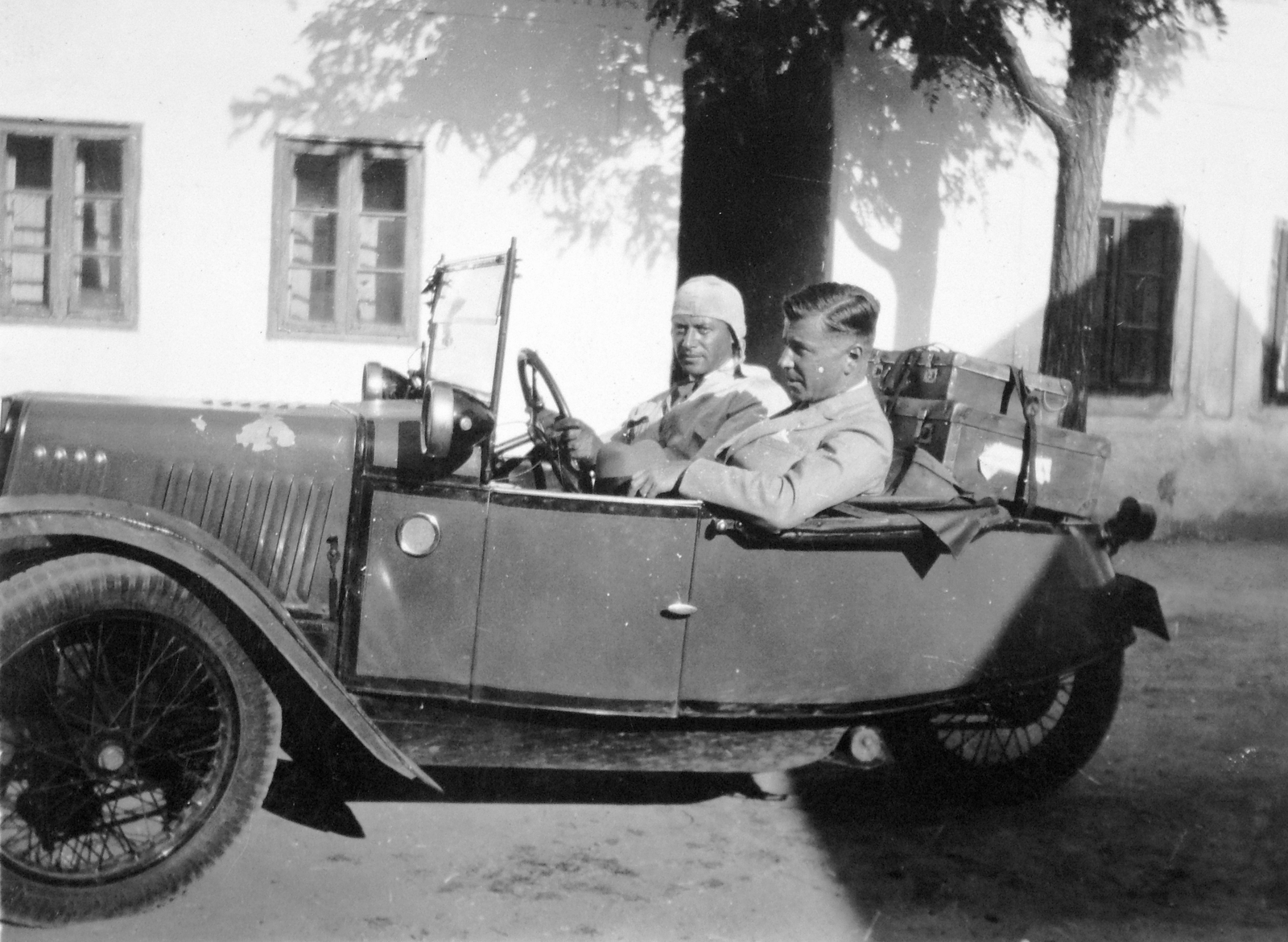 Morgan 3 Wheeler személygépkocsi., 1932, Fortepan, brit gyártmány, Morgan-márka, bőrönd, automobil, Fortepan #9786