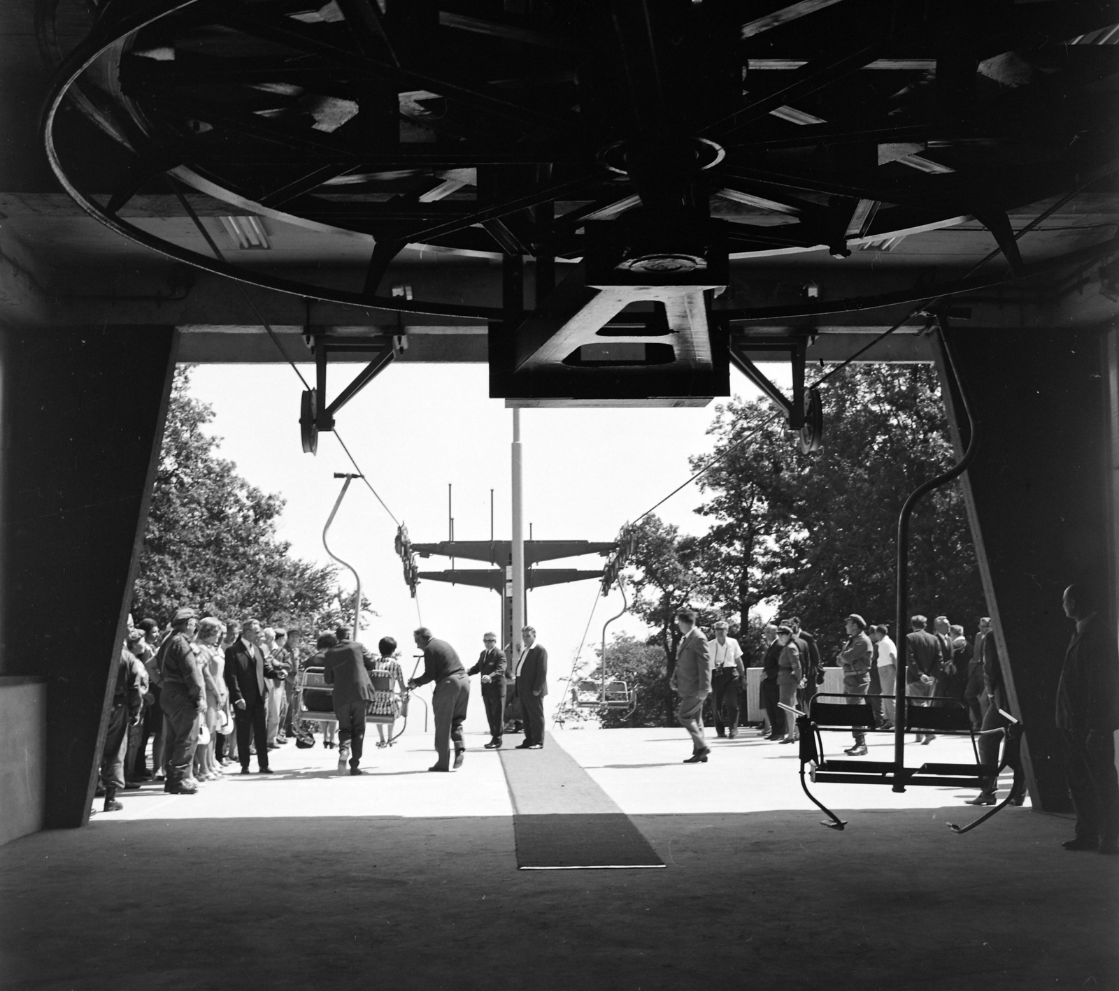 Hungary, Budapest XII., Jánoshegy, a Libegő végállomása, átadási ünnepség., 1970, UVATERV, Budapest, Fortepan #97928