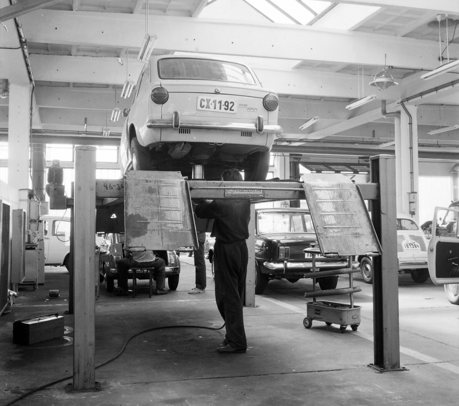 Hungary, 1970, UVATERV, Polski Fiat-brand, vehicle inspection station, Fortepan #97945