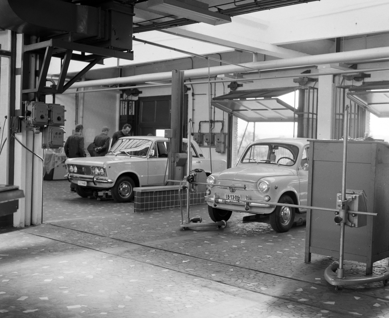 Hungary, Budapest XI., Boldizsár utca, a Magyar Autóklub Műszaki Állomása., 1970, UVATERV, Polski Fiat-brand, Budapest, vehicle inspection station, Fortepan #97968