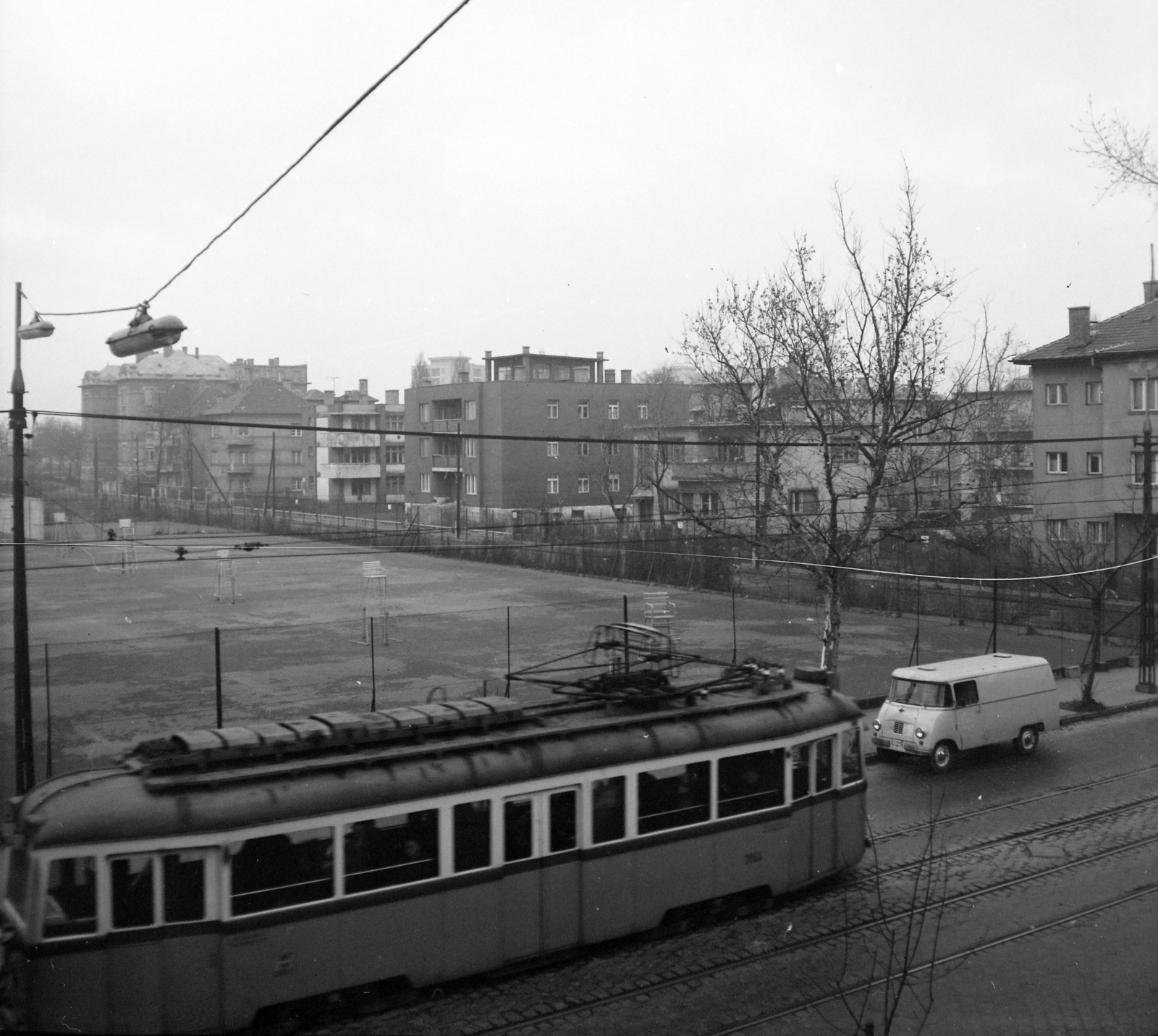 Hungary, Budapest XIV., Erzsébet királyné útja, szemben a Columbus utca házai., 1970, UVATERV, street view, tram, BKV-organisation, Budapest, Fortepan #97993