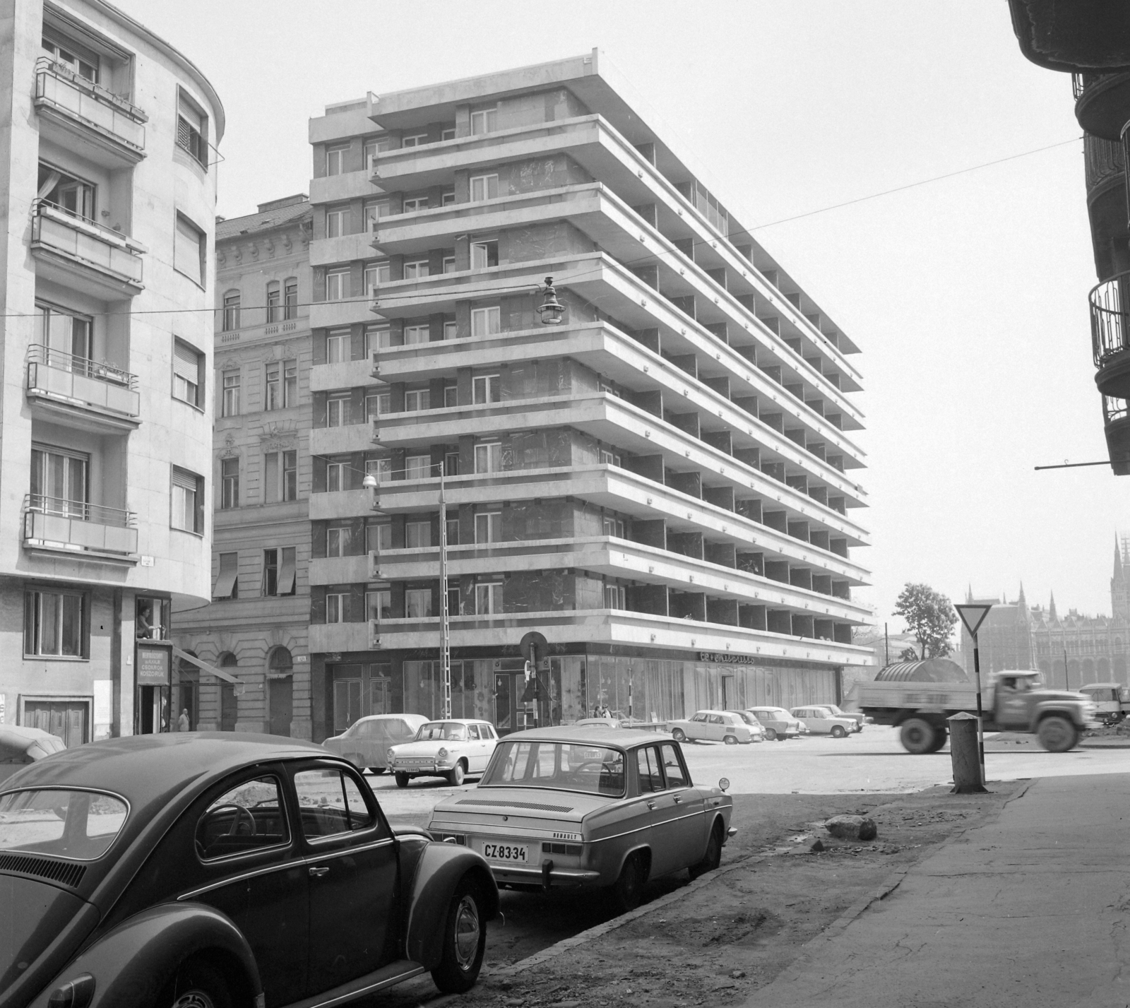 Hungary, Budapest II., Csalogány utca, szemben a Fő utcai kereszteződés., 1971, UVATERV, Budapest, Fortepan #98078