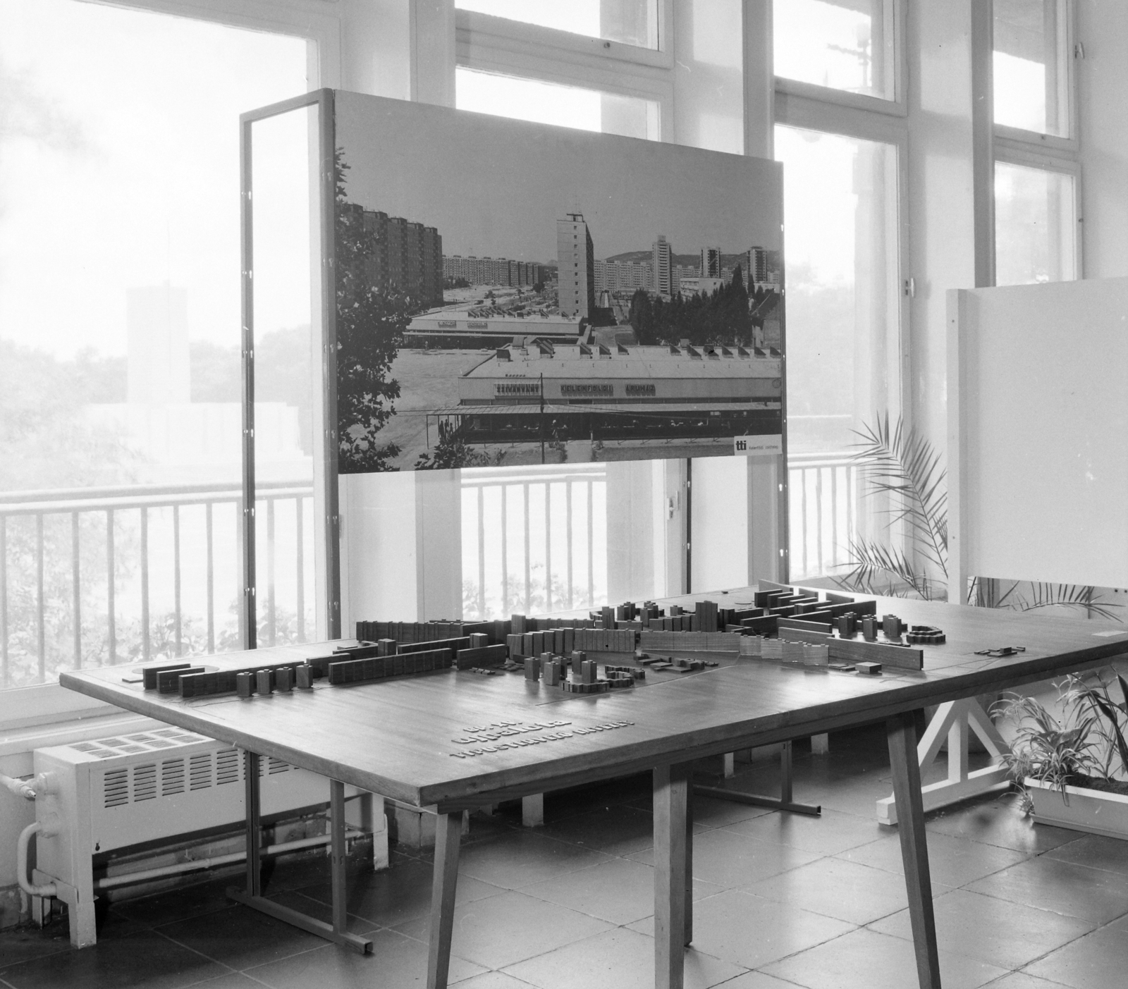 Hungary, Budapest VI., Dózsa György út 84. MÉMOSZ (Magyarországi Építőipari Munkások Országos Szövetsége) székháza., 1971, UVATERV, Budapest, Fortepan #98089