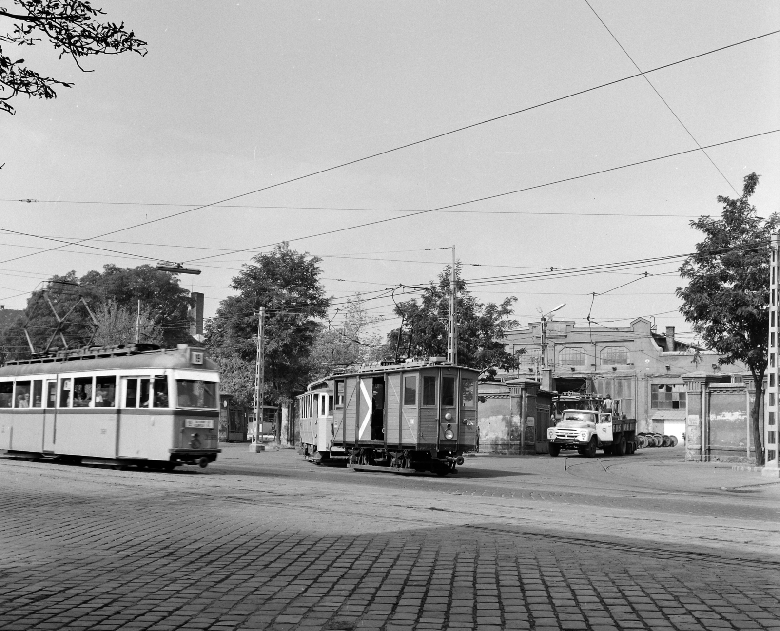 Hungary, Budapest XI., Bartók Béla út 137., Kelenföld kocsiszin., 1974, UVATERV, commercial vehicle, tram, number plate, destination sign, pantograph, catenary wire, serial number, Budapest, carbarn, public transport line number, Fortepan #98668