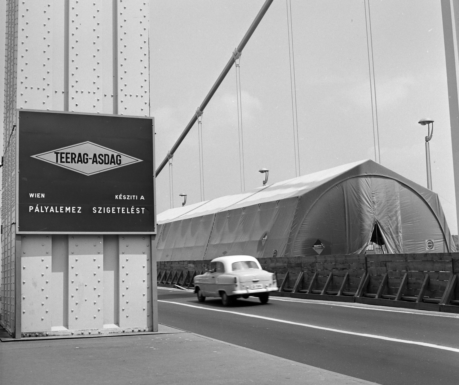 Hungary, Budapest, Erzsébet híd., 1975, UVATERV, construction, bridge building, Opel Olympia 1955, Fortepan #98937