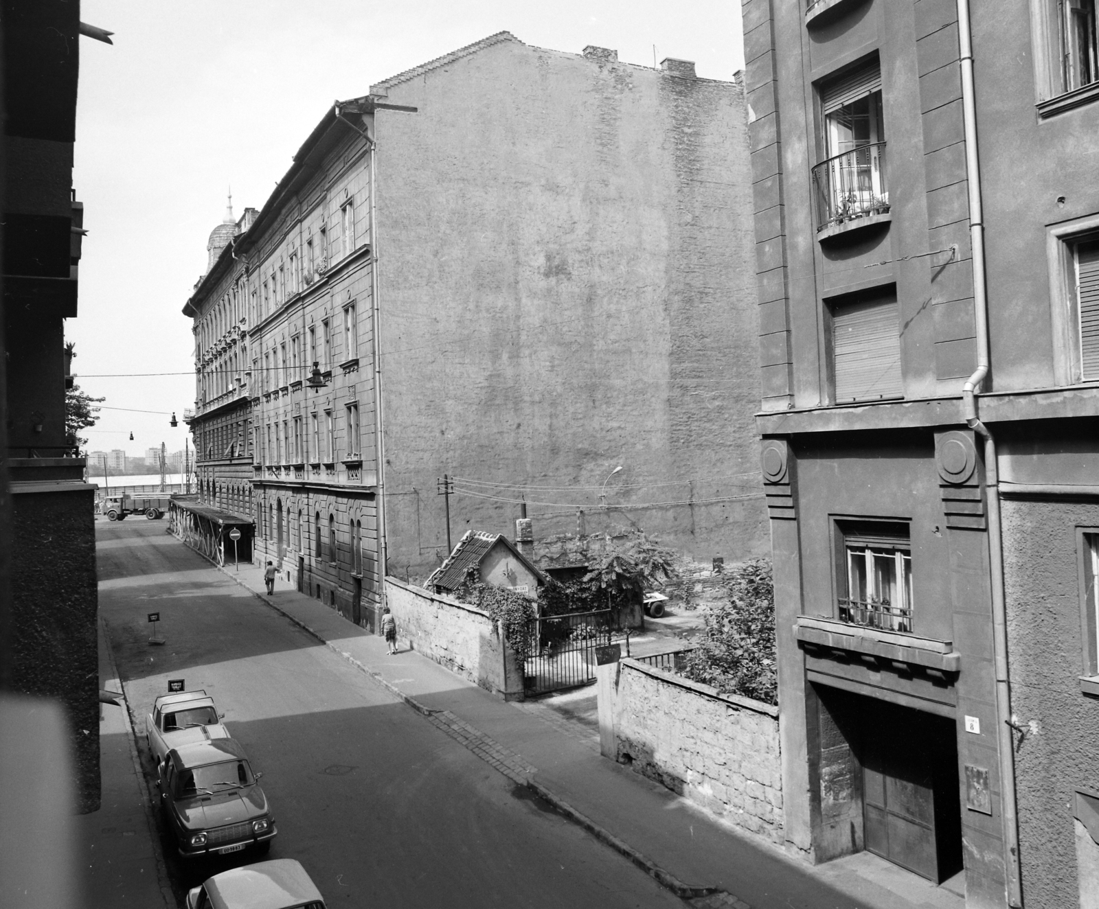 Magyarország, Budapest IX., Liliom utca a Boráros tér felé nézve., 1975, UVATERV, Budapest, Fortepan #98950