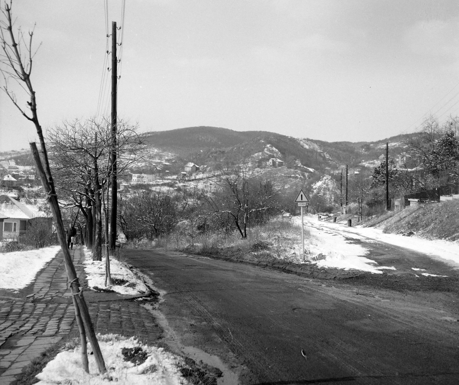 Hungary, Budapest XII.,Budapest XI., Törökbálinti út, balra a Talaj utca torkolata, jobbra a Zsigmondy Vilmos utca., 1976, UVATERV, Budapest, Fortepan #99092