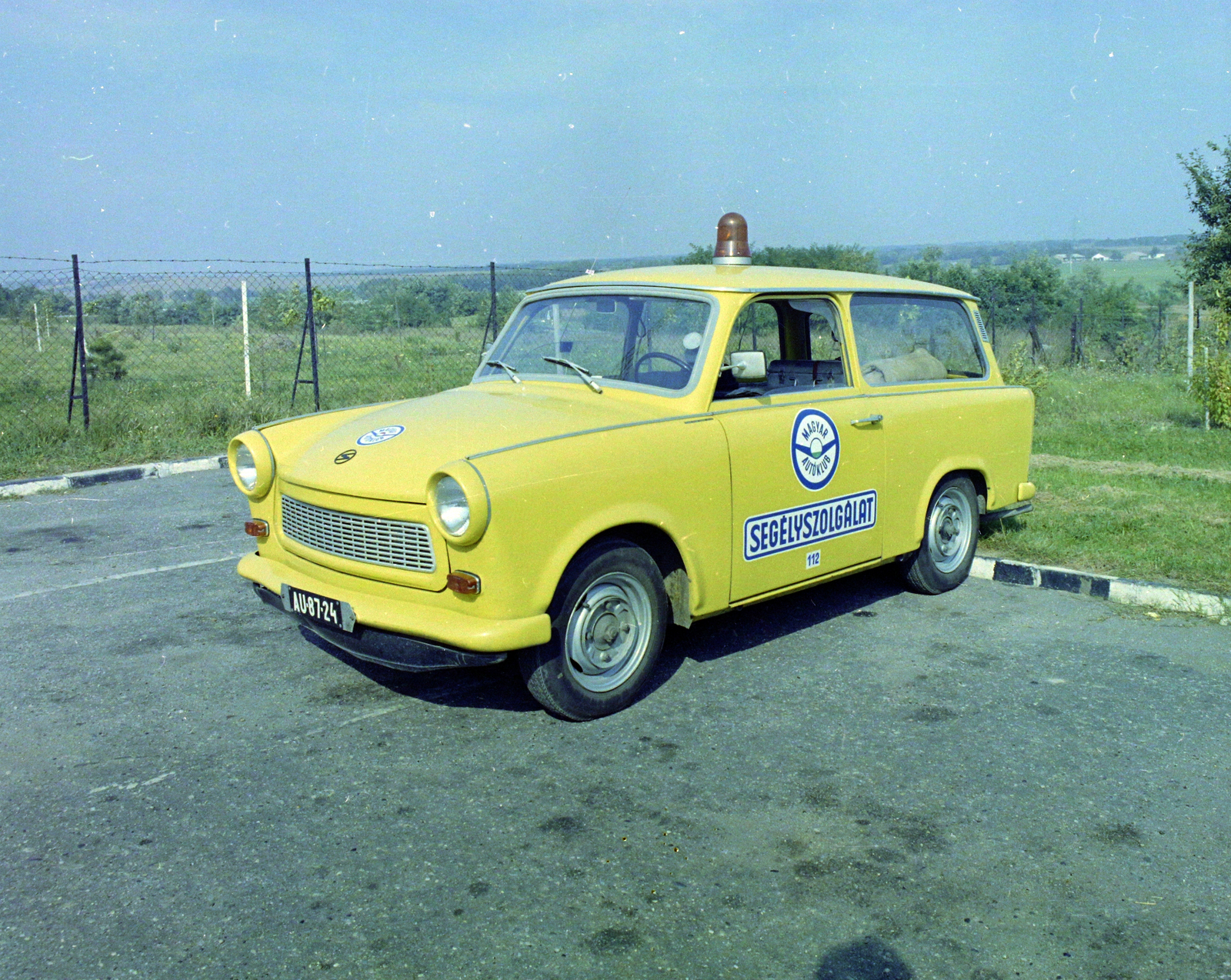 Magyarország, 1975, UVATERV, színes, Trabant-márka, rendszám, segélyszolgálat, Fortepan #99389