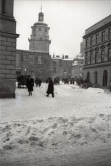 Poland, Lublin, Rynek, a város főtere a Krakkói kapu felé nézve., 1944, Jezsuita Levéltár, Baroque-style, gothic, gateway, gate tower, City gate, Fortepan #100425