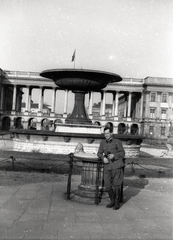 Poland, Warsaw, Szász Kert (Ogród Saski), háttérben a Szász Palota., 1944, Jezsuita Levéltár, garden, palace, Neoclassical architecture, Enrico Marconi-design, Adam Idźkowski-design, Fortepan #100435