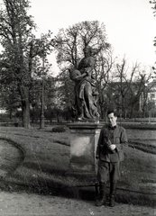 Poland, Warsaw, Szász Kert (Ogród Saski), az Asztrológia szobra., 1944, Jezsuita Levéltár, garden, sculpture, Johann Georg Plersch-design, Fortepan #100436