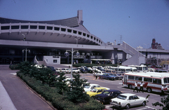 Japan, Tokyo, Yoyogi Nemzeti Sportcsarnok., 1985, Ormos Imre Alapítvány, dr  Dalányi László, colorful, stadium, Japanese writing, Kenzó Tange-design, Fortepan #100577