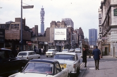 Egyesült Királyság, London, Tottenham Court Road a Great Russel Street torkolatál, szemben a Euston Tower felhőkarcoló, balra a BT Tower TV torony látszik., 1970, Ormos Imre Alapítvány, dr  Dalányi László, színes, Fortepan #100630