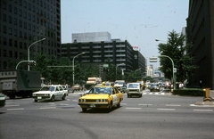 Japan, Tokyo, Hibiya-dori sugárút az Eitai-dori sugárút kereszteződésénél., 1985, Ormos Imre Alapítvány, dr  Dalányi László, colorful, Fortepan #100637