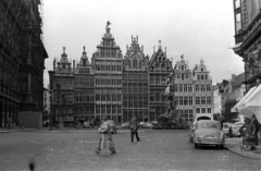 Belgium, Antwerpen, Grote Markt., 1960, Dobóczi Zsolt, tér, középület, reneszánsz, automobil, rendszám, világörökség, országjelzés, Cornelis Floris de Vriendt-terv, Fortepan #100668