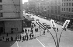 Poland, Warsaw, Aleje Jerozolimskie, jobbra az ulica Krucza., 1962, Dobóczi Zsolt, pedestrian, street view, lamp post, automobile, FSO-brand, Fortepan #100735