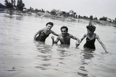 1940, Dobóczi Zsolt, women, man, bath, Fortepan #100813