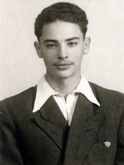 1940, Király Júlia, portrait, man, badge, open-necked shirt, Fortepan #101075