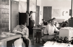 Hungary, Budaörs Airport, Budapest XI., forgalmi épület, az irányadó (NDB) mellett működő iránymérő (GONIO) állomás., 1940, Győző József, telephone, headset, safe, Budapest, Fortepan #101617