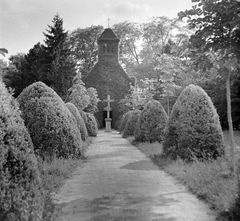 Magyarország, Harkány, Jézus Szíve kápolna., 1950, Kurutz Márton, kereszt_jelkép, kápolna, Fortepan #10164