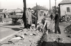 Magyarország, Budapest XVI., Sashalmi tér., 1947, Győző József, Budapest, munkás, lapát, Fortepan #101640