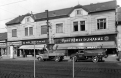 Magyarország, Budapest IV., Árpád út 64. A kép forrását kérjük így adja meg: Fortepan / Budapest Főváros Levéltára. Levéltári jelzet: HU_BFL_XV_19_c_11, 1961, Budapest Főváros Levéltára / Városrendezési és Építészeti Osztályának fényképei, A Fővárosi Tanács VB Városrendezési és Építészeti Osztályának, felirat, teherautó, Budapest, Fortepan #102075