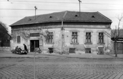 Magyarország, Budapest IV., Árpád út 110. A kép forrását kérjük így adja meg: Fortepan / Budapest Főváros Levéltára. Levéltári jelzet: HU_BFL_XV_19_c_11, 1961, Budapest Főváros Levéltára / Városrendezési és Építészeti Osztályának fényképei, A Fővárosi Tanács VB Városrendezési és Építészeti Osztályának, motorkerékpár, Budapest, Fortepan #102094