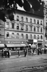 Magyarország, Budapest VII., Baross tér 16. A kép forrását kérjük így adja meg: Fortepan / Budapest Főváros Levéltára. Levéltári jelzet: HU_BFL_XV_19_c_11, 1961, Budapest Főváros Levéltára / Városrendezési és Építészeti Osztályának fényképei, A Fővárosi Tanács VB Városrendezési és Építészeti Osztályának, Budapest, Fortepan #102290