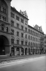 Magyarország, Budapest VIII., Rákóczi út 57/a, Luther-udvar. A kép forrását kérjük így adja meg: Fortepan / Budapest Főváros Levéltára. Levéltári jelzet: HU_BFL_XV_19_c_11, 1961, Budapest Főváros Levéltára / Városrendezési és Építészeti Osztályának fényképei, A Fővárosi Tanács VB Városrendezési és Építészeti Osztályának, Budapest, Fortepan #102412