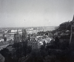 Magyarország, Budapest I., látkép a Halászbástyáról fényképezve., 1937, Kurutz Márton, háztető, Duna, Budapest, függőhíd, Duna-híd, Fortepan #10244