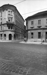 Magyarország, Budapest VIII., Üllői út, szemben a Kisfaludy utca. A kép forrását kérjük így adja meg: Fortepan / Budapest Főváros Levéltára. Levéltári jelzet: HU_BFL_XV_19_c_11, 1961, Budapest Főváros Levéltára / Városrendezési és Építészeti Osztályának fényképei, A Fővárosi Tanács VB Városrendezési és Építészeti Osztályának, Budapest, Fortepan #102507