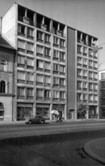 Magyarország, Budapest VIII.,Budapest IX., Üllői út 81. a Bókay János utcától nézve. A kép forrását kérjük így adja meg: Fortepan / Budapest Főváros Levéltára. Levéltári jelzet: HU_BFL_XV_19_c_11, 1961, Budapest Főváros Levéltára / Városrendezési és Építészeti Osztályának fényképei, A Fővárosi Tanács VB Városrendezési és Építészeti Osztályának, Budapest, Fortepan #102558