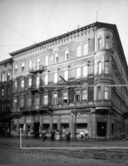 Hungary, Budapest V., Szent István körút 23., jobbra a Nagy Ignác utca. A kép forrását kérjük így adja meg: Fortepan / Budapest Főváros Levéltára. Levéltári jelzet: HU_BFL_XV_19_c_11, 1960, Budapest Főváros Levéltára / Városrendezési és Építészeti Osztályának fényképei, A Fővárosi Tanács VB Városrendezési és Építészeti Osztályának, Budapest, enclosed balcony, corner balcony, Fortepan #102627